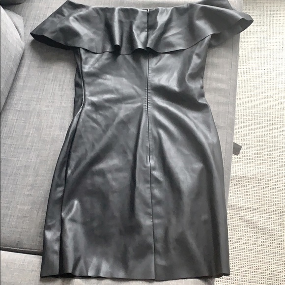 Vegan leather dress perfect for work or the club - Picture 2 of 3